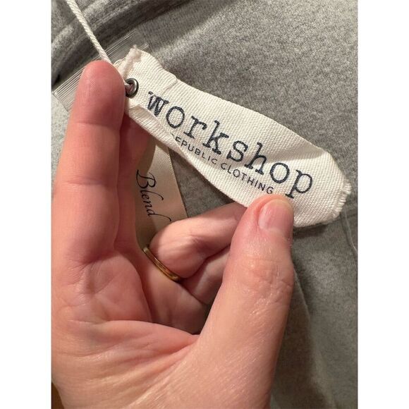 Workshop Republic Women's XS Gray Long Sleeve Button-Up Shirt - Picture 6 of 11